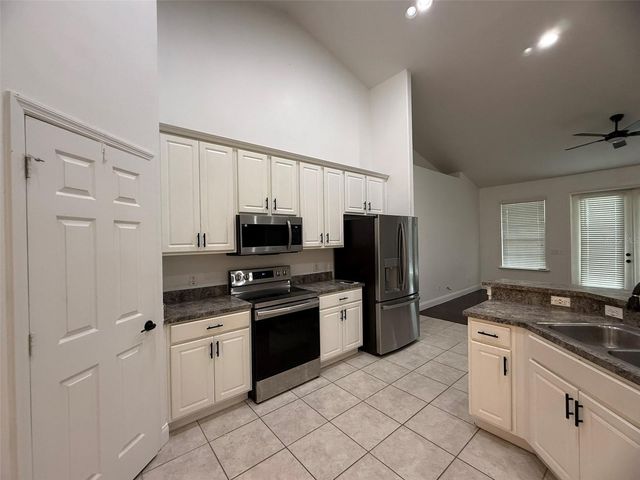 725 COUNTRY WALK COVE, Eagle Lake, FL 33839