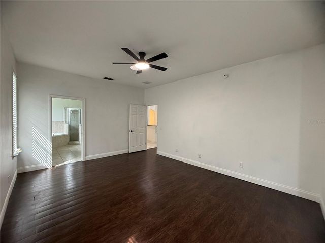 725 COUNTRY WALK COVE, Eagle Lake, FL 33839