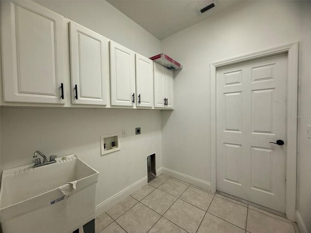 725 COUNTRY WALK COVE, Eagle Lake, FL 33839