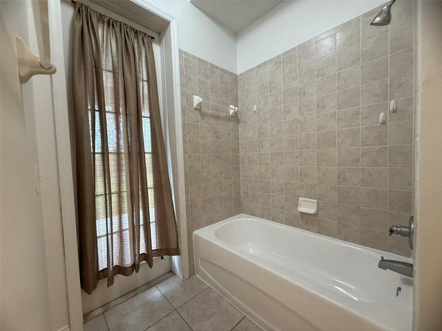 725 COUNTRY WALK COVE, Eagle Lake, FL 33839