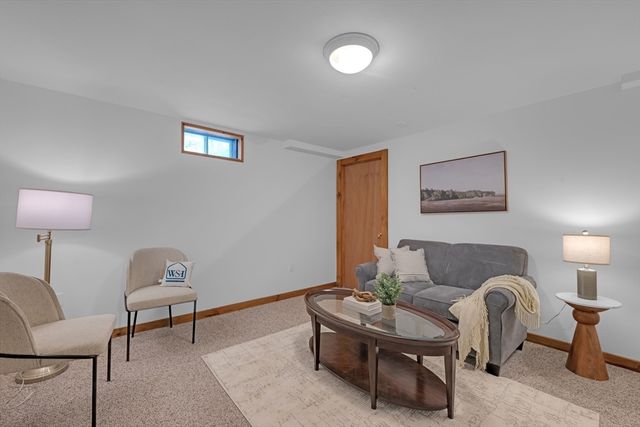 119 Taylor St, Littleton, MA 01460