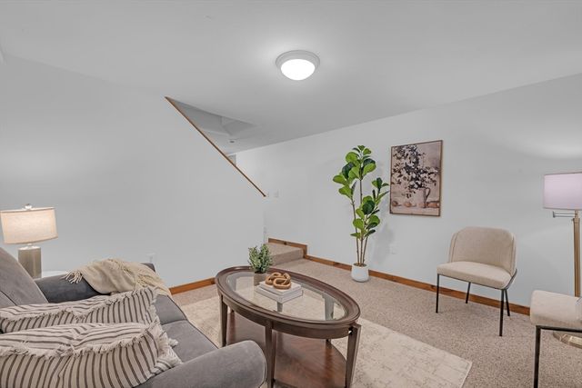 119 Taylor St, Littleton, MA 01460