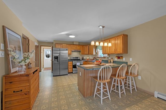 119 Taylor St, Littleton, MA 01460