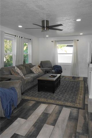 1116 30TH AVENUE N, St Petersburg, FL 33704