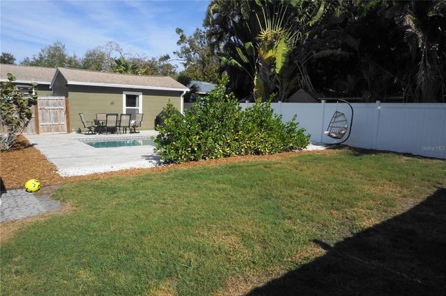 1116 30TH AVENUE N, St Petersburg, FL 33704