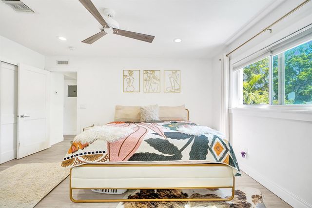 2050 NE 39th Street 101, Fort Lauderdale, FL 33308