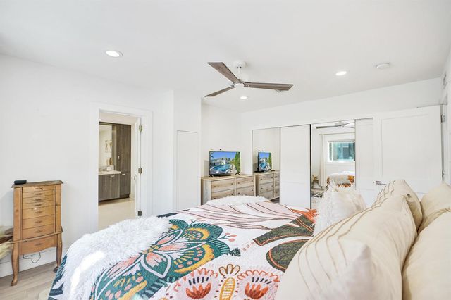 2050 NE 39th Street 101, Fort Lauderdale, FL 33308