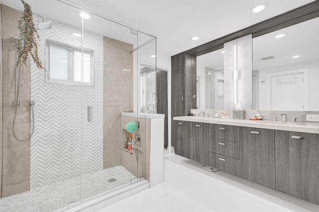 2050 NE 39th Street 101, Fort Lauderdale, FL 33308