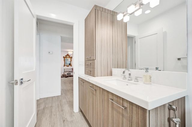2050 NE 39th Street 101, Fort Lauderdale, FL 33308