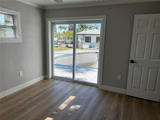 403 28TH STREET, Holmes Beach, FL 34217