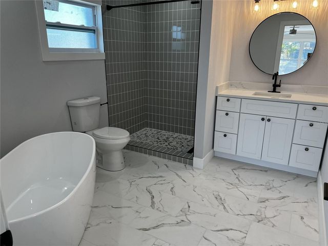 403 28TH STREET, Holmes Beach, FL 34217