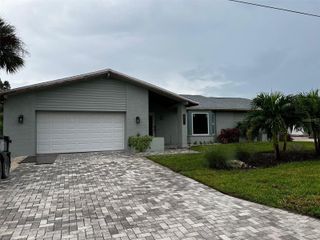 403 28TH STREET, Holmes Beach, FL 34217