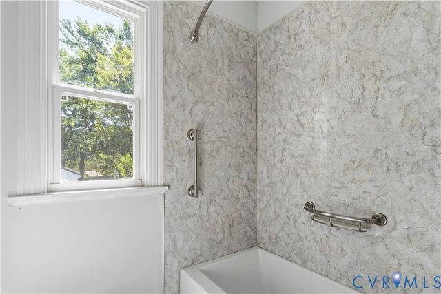 2513 Maplewood Rd, Henrico, VA 23228