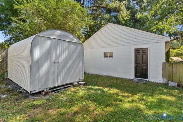 2513 Maplewood Rd, Henrico, VA 23228