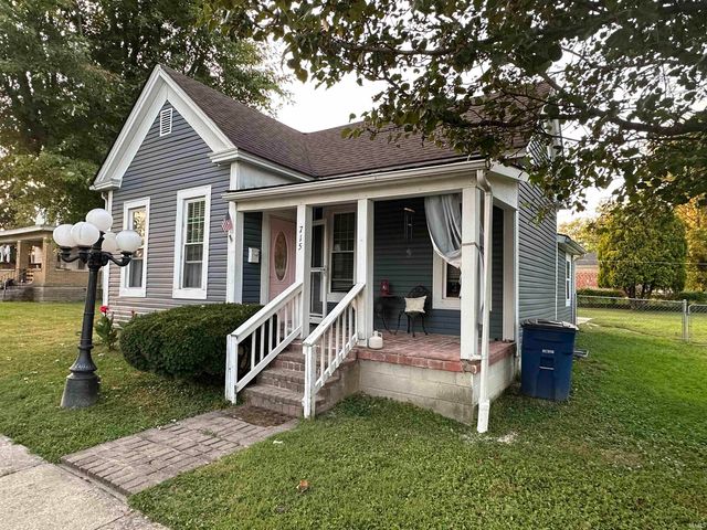 715 W Oak Street, Mitchell, IN 47446
