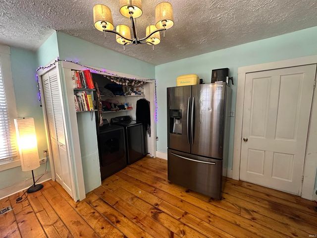 715 W Oak Street, Mitchell, IN 47446