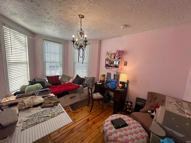 715 W Oak Street, Mitchell, IN 47446