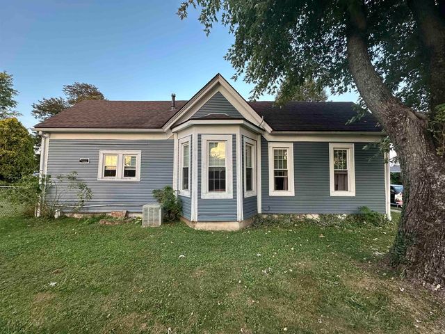 715 W Oak Street, Mitchell, IN 47446