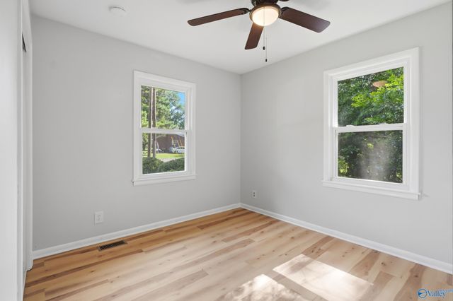 2703 Pinetree Lane, Huntsville, AL 35810