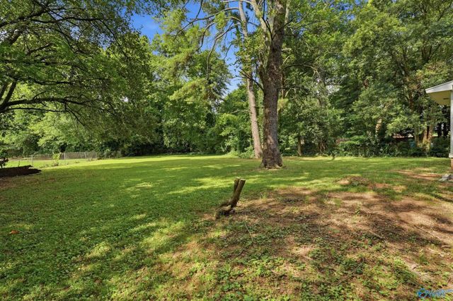 2703 Pinetree Lane, Huntsville, AL 35810