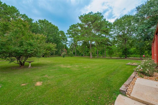 602 Fm 2693 Rd East, New Waverly, TX 77358