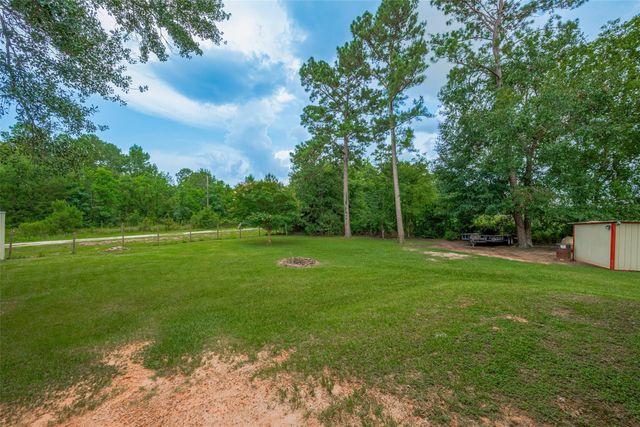 602 Fm 2693 Rd East, New Waverly, TX 77358