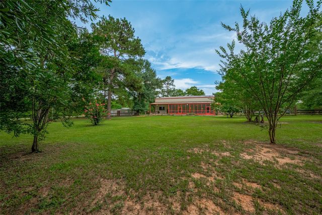602 Fm 2693 Rd East, New Waverly, TX 77358