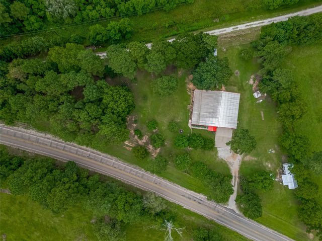 602 Fm 2693 Rd East, New Waverly, TX 77358