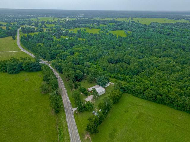 602 Fm 2693 Rd East, New Waverly, TX 77358