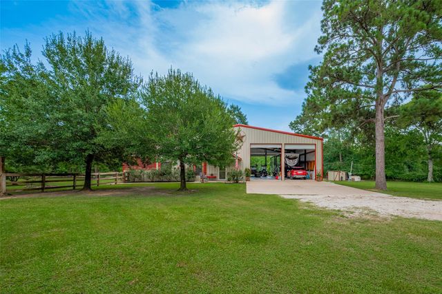 602 Fm 2693 Rd East, New Waverly, TX 77358
