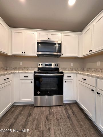 2041 Steeple Chase Court, Jacksonville, NC 28546