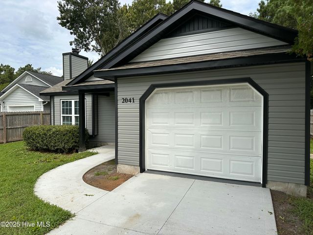 2041 Steeple Chase Court, Jacksonville, NC 28546