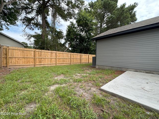 2041 Steeple Chase Court, Jacksonville, NC 28546
