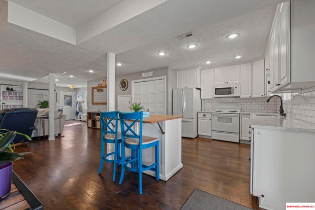 16604 Main Street, Bellevue, NE 68123