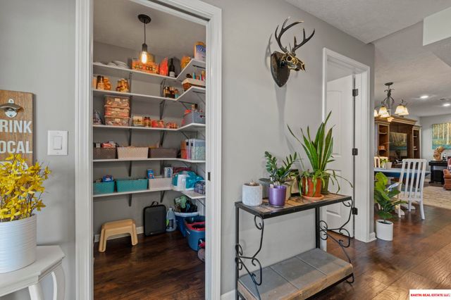 16604 Main Street, Bellevue, NE 68123