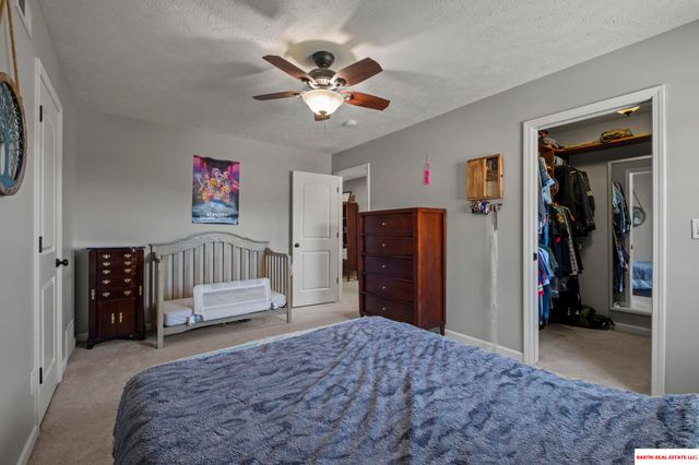 16604 Main Street, Bellevue, NE 68123