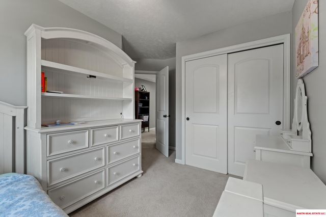 16604 Main Street, Bellevue, NE 68123