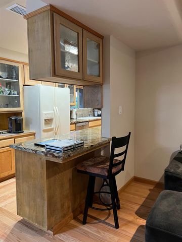 292 Cruise Way, Sacramento, CA 95831