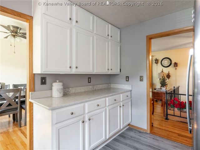 210 Scenic Drive, St Albans, WV 25177