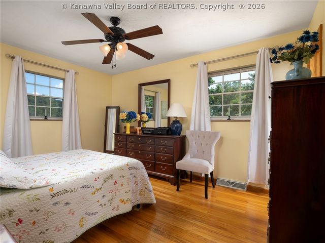 210 Scenic Drive, St Albans, WV 25177