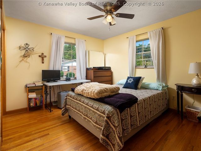 210 Scenic Drive, St Albans, WV 25177