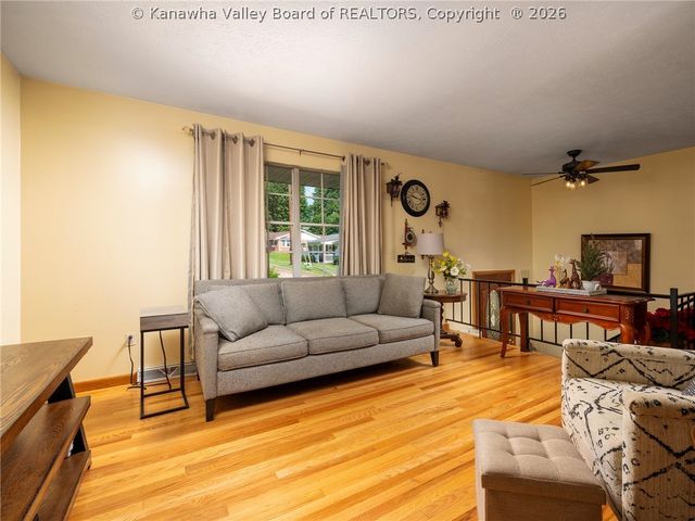 210 Scenic Drive, St Albans, WV 25177