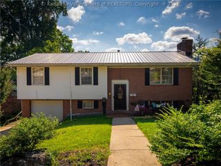 210 Scenic Drive, St Albans, WV 25177