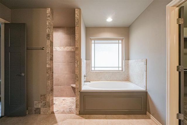 7208 NW 146th Street, Oklahoma City, OK 73142