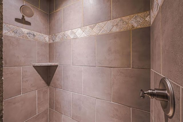 7208 NW 146th Street, Oklahoma City, OK 73142