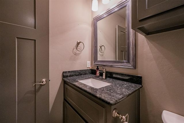 7208 NW 146th Street, Oklahoma City, OK 73142