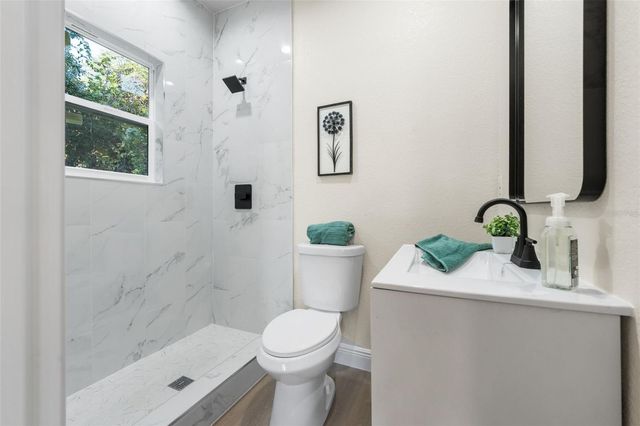 702 SE 8TH STREET, Gainesville, FL 32601