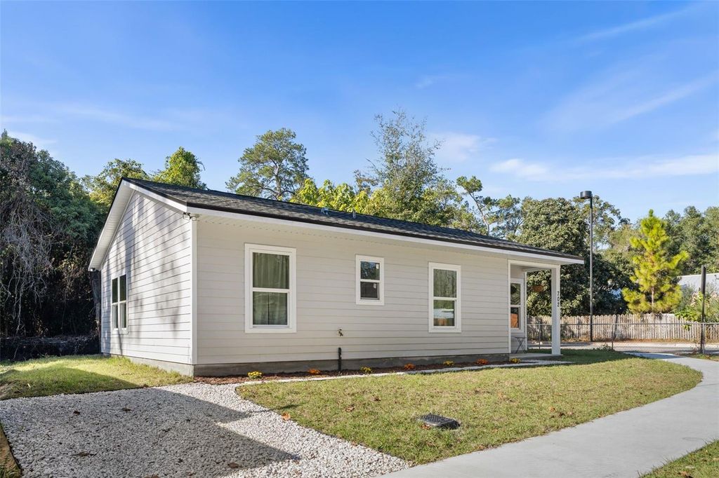 702 SE 8TH STREET, Gainesville, FL 32601