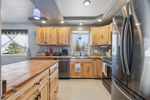 1254 E Glenwood Avenue, Wasilla, AK 99654