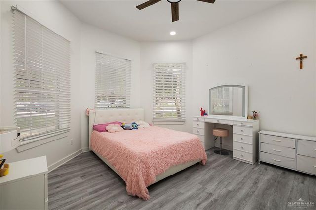 504 E Newport Lane, Mcallen, TX 78501